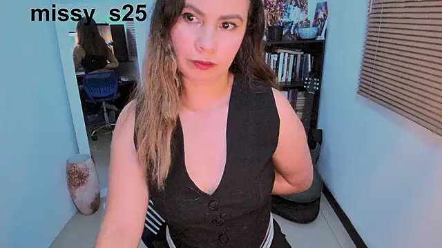 Snapshot of gigi_stephans chatting on 03/15/26, 02:17 gigi stephans online show from 03/15/26, 02:17