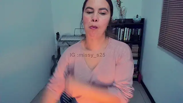 Snapshot of gigi_stephans chatting on 04/16/26, 01:50 gigi stephans online show from 04/16/26, 01:50