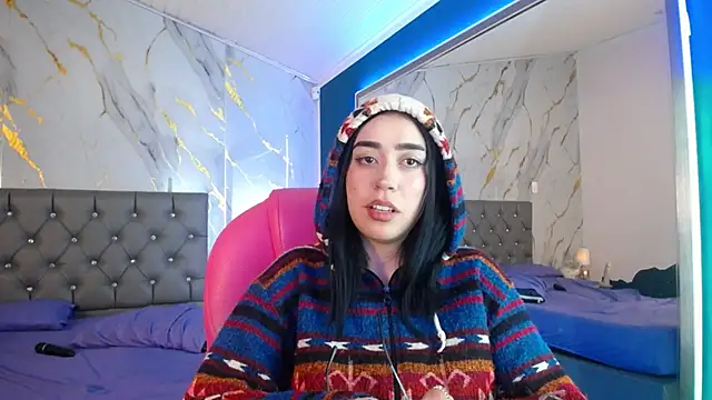 Snapshot of Julieta_De_Los_Angeles chatting on 02/26/25, 06:47 Julieta De Los Angeles online show from 02/26/25, 06:47