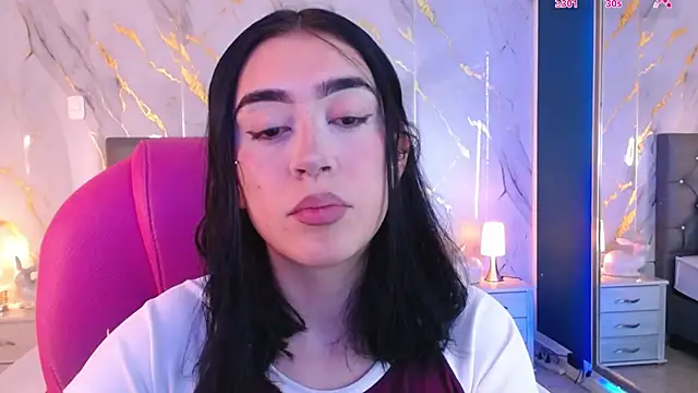 Snapshot of Julieta_De_Los_Angeles chatting on 03/11/25, 03:48 Julieta De Los Angeles online show from 03/11/25, 03:48