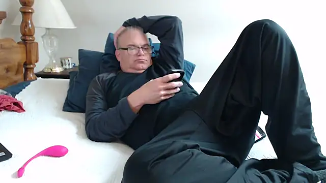 Snapshot of JaySloan chatting on 01/06/25, 01:52 JaySloan online show from 01/06/25, 01:52