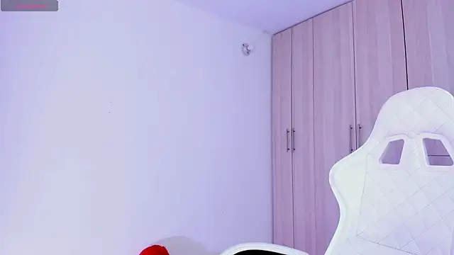 Snapshot of liaqueen610 chatting on 02/05/25, 03:55 liaqueen610 online show from 02/05/25, 03:55