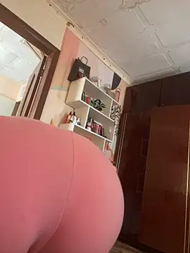 Snapshot of Romsticks chatting on 03/28/26, 08:14 Romsticks online show from 03/28/26, 08:14