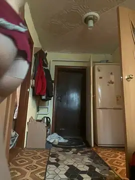 Snapshot of Romsticks chatting on 04/15/26, 06:31 Romsticks online show from 04/15/26, 06:31