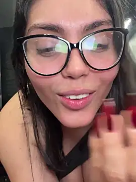 Snapshot of zui_lu chatting on 02/22/25, 05:02 zui lu online show from 02/22/25, 05:02