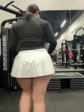 Snapshot of zui_lu chatting on 02/25/25, 05:08 zui lu online show from 02/25/25, 05:08