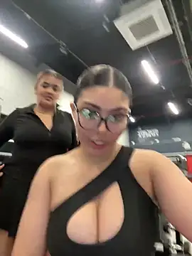 Snapshot of zui_lu chatting on 03/08/25, 08:00 zui lu online show from 03/08/25, 08:00