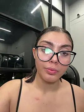 Snapshot of zui_lu chatting on 03/09/25, 07:12 zui lu online show from 03/09/25, 07:12