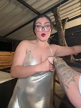 Snapshot of zui_lu chatting on 03/23/25, 04:38 zui lu online show from 03/23/25, 04:38