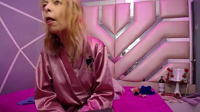 sophia ny online show from 02/24/25, 09:31