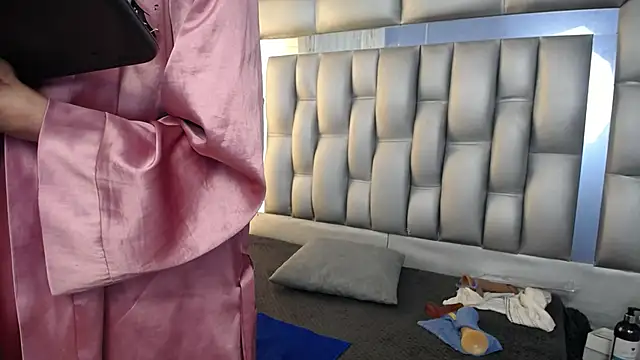 sophia ny online show from 03/05/25, 05:29