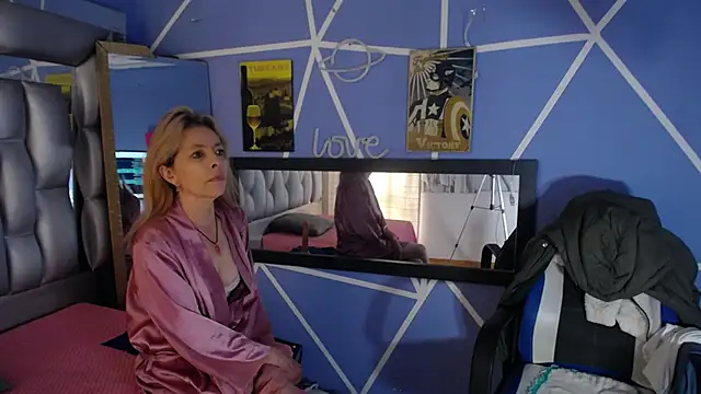 sophia ny online show from 03/22/25, 04:47