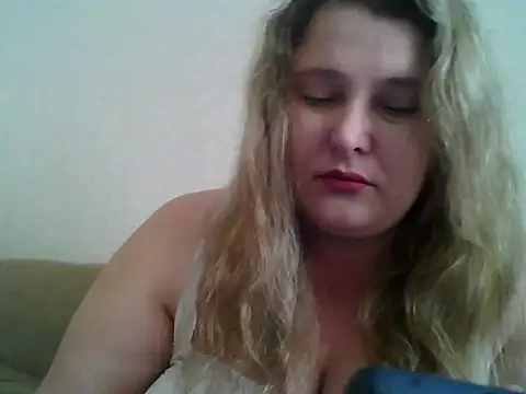 ParisMimi online show from 04/02/26, 08:12