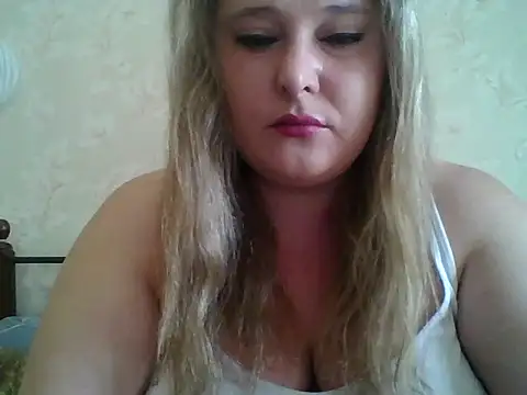 ParisMimi online show from 04/05/26, 07:05