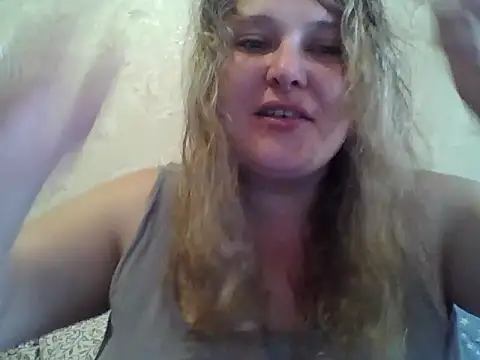 Snapshot of ParisMimi chatting on 05/21/26, 12:12 ParisMimi online show from 05/21/26, 12:12