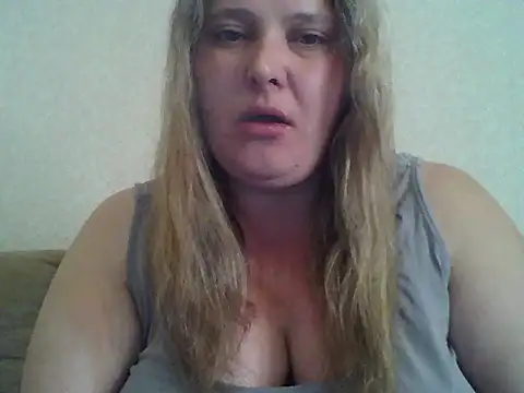 Snapshot of ParisMimi chatting on 06/02/26, 06:59 ParisMimi online show from 06/02/26, 06:59