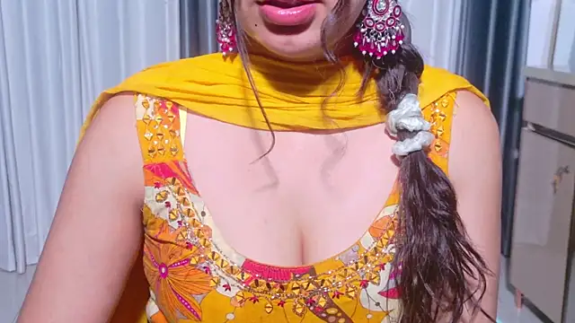 Aashika-Kaur online show from 06/02/26, 04:58