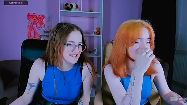 liana kisses online show from 12/25/24, 10:39