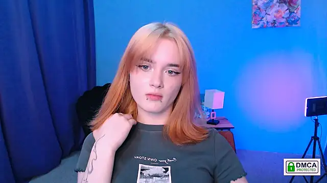 Snapshot of liana_kisses chatting on 01/02/25, 10:44 liana kisses online show from 01/02/25, 10:44