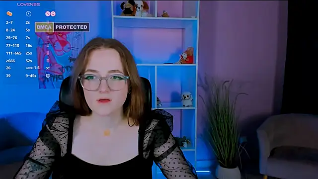 liana kisses online show from 01/07/25, 10:30