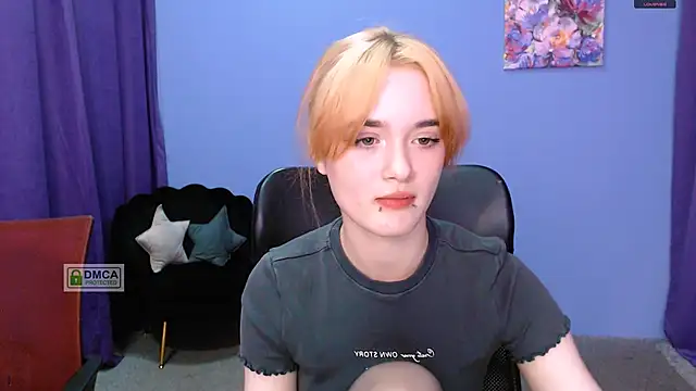 Snapshot of liana_kisses chatting on 01/15/25, 11:08 liana kisses online show from 01/15/25, 11:08