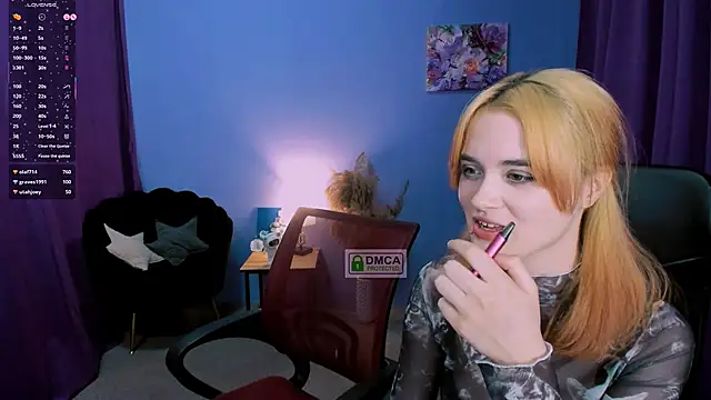 Snapshot of liana_kisses chatting on 01/21/25, 11:02 liana kisses online show from 01/21/25, 11:02