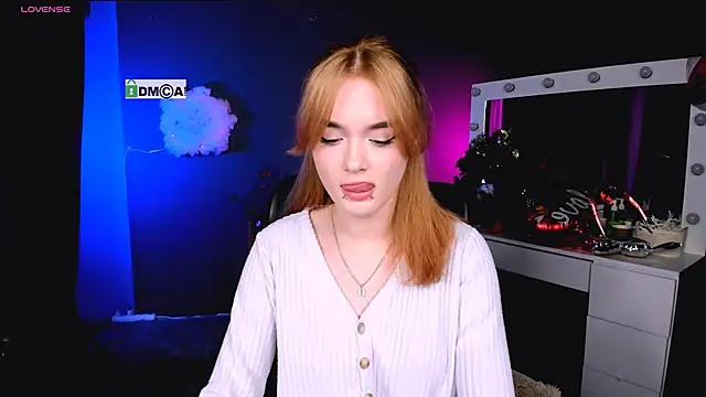 Snapshot of liana_kisses chatting on 02/17/25, 11:13 liana kisses online show from 02/17/25, 11:13