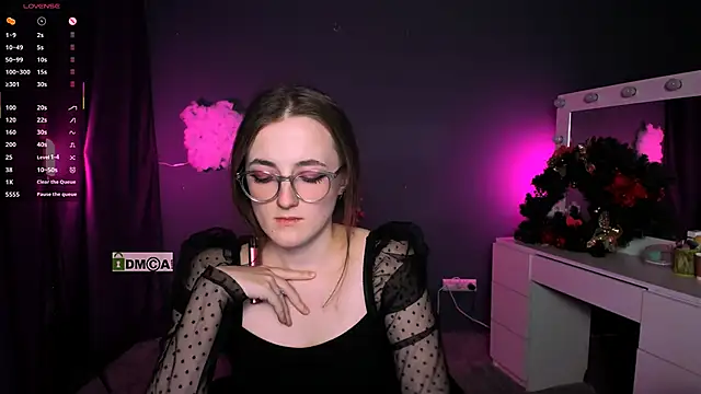 Snapshot of liana_kisses chatting on 02/27/25, 02:53 liana kisses online show from 02/27/25, 02:53