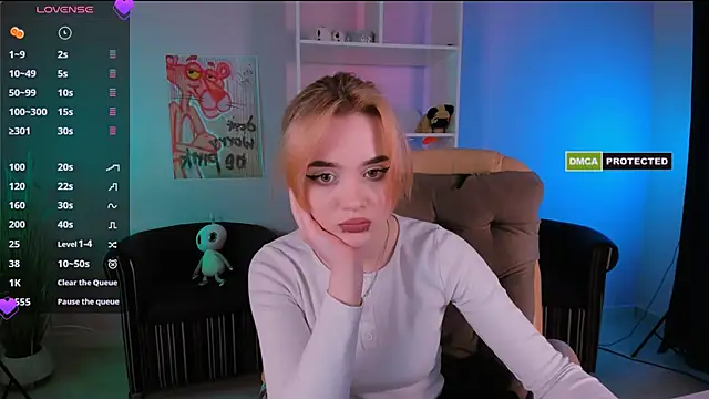 Snapshot of liana_kisses chatting on 03/19/25, 08:11 liana kisses online show from 03/19/25, 08:11