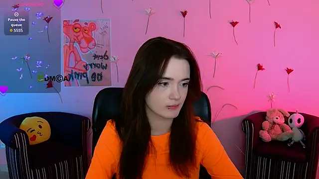 Snapshot of liana_kisses chatting on 04/28/26, 02:49 liana kisses online show from 04/28/26, 02:49