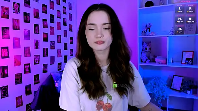 Snapshot of liana_kisses chatting on 06/27/26, 06:35 liana kisses online show from 06/27/26, 06:35