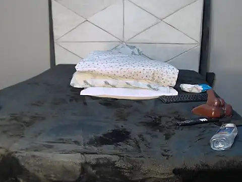 Snapshot of judy_the_booty chatting on 02/25/25, 11:11 judy the booty online show from 02/25/25, 11:11