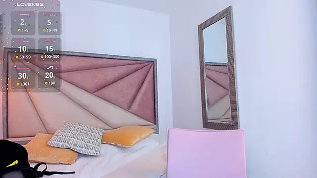 BarbaraKnox  online show from 10/07/25, 12:30