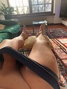 Snapshot of MatthewEmme chatting on 02/15/25, 02:44 MatthewEmme online show from 02/15/25, 02:44