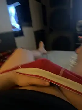 Snapshot of MatthewEmme chatting on 03/08/25, 12:11 MatthewEmme online show from 03/08/25, 12:11