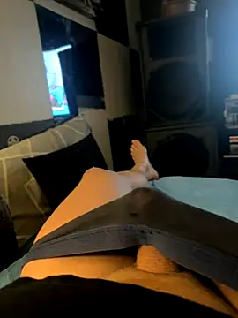 Snapshot of MatthewEmme chatting on 10/20/25, 11:16 MatthewEmme online show from 10/20/25, 11:16