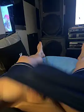 Snapshot of MatthewEmme chatting on 10/28/25, 11:07 MatthewEmme online show from 10/28/25, 11:07