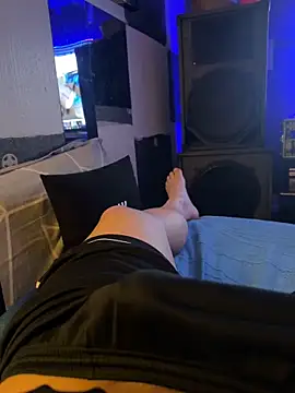 MatthewEmme online show from 12/21/25, 04:03