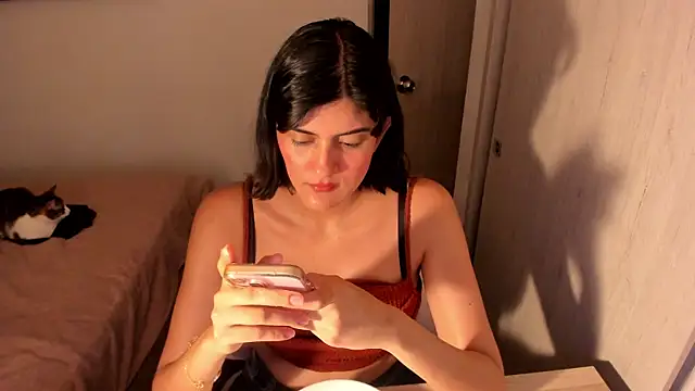 Snapshot of misstoya chatting on 07/05/26, 02:07 misstoya online show from 07/05/26, 02:07