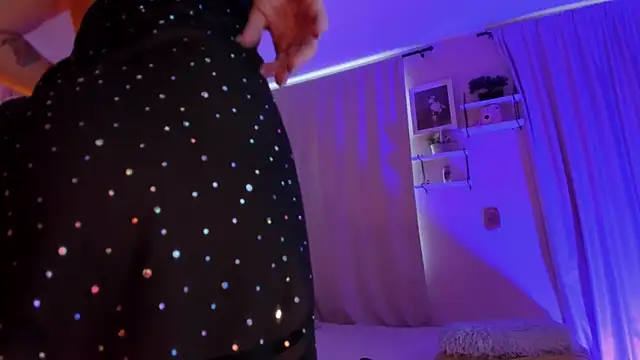 Snapshot of martinaaricci chatting on 02/19/26, 03:19 martinaaricci online show from 02/19/26, 03:19