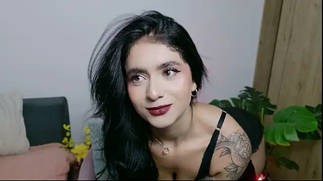 Snapshot of pamela__mar chatting on 06/30/26, 02:12 pamela mar online show from 06/30/26, 02:12