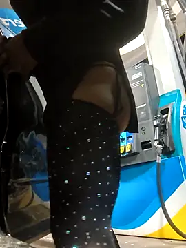 Snapshot of StaciGoodman chatting on 04/23/26, 04:35 StaciGoodman online show from 04/23/26, 04:35