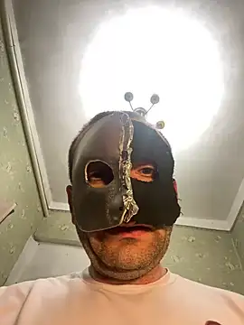 Ariel Ari online show from 02/13/25, 03:39