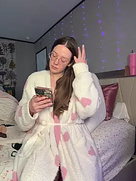 Snapshot of Sweetdee222x chatting on 03/20/26, 10:36 Sweetdee222x online show from 03/20/26, 10:36