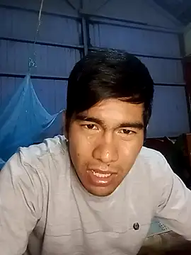 Snapshot of leyel00155 chatting on 03/31/26, 12:01 leyel00155 online show from 03/31/26, 12:01