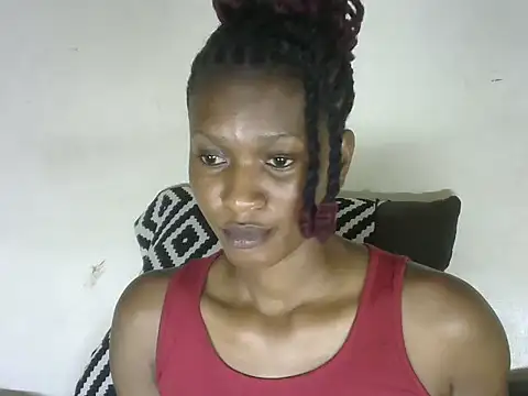 Snapshot of Pretty-emmie chatting on 02/09/25, 03:53 Pretty-emmie online show from 02/09/25, 03:53