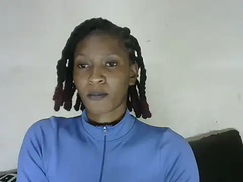 Snapshot of Pretty-emmie chatting on 02/26/25, 11:48 Pretty-emmie online show from 02/26/25, 11:48