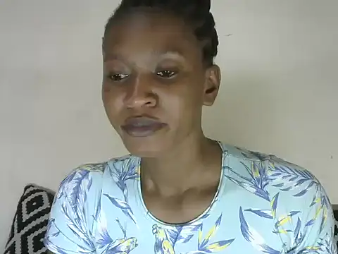 Snapshot of Pretty-emmie chatting on 03/19/25, 07:38 Pretty-emmie online show from 03/19/25, 07:38