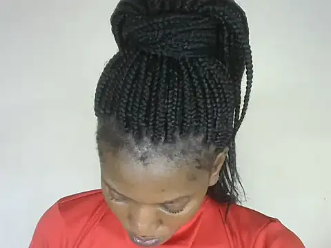 Snapshot of Pretty-emmie chatting on 09/30/25, 02:22 Pretty-emmie online show from 09/30/25, 02:22