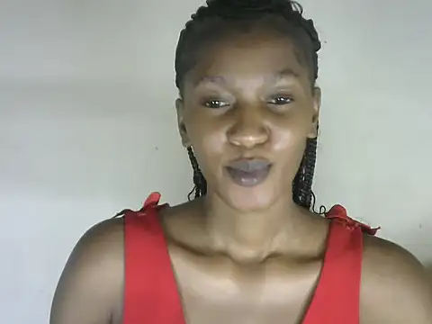 Snapshot of Pretty-emmie chatting on 10/21/25, 12:17 Pretty-emmie online show from 10/21/25, 12:17